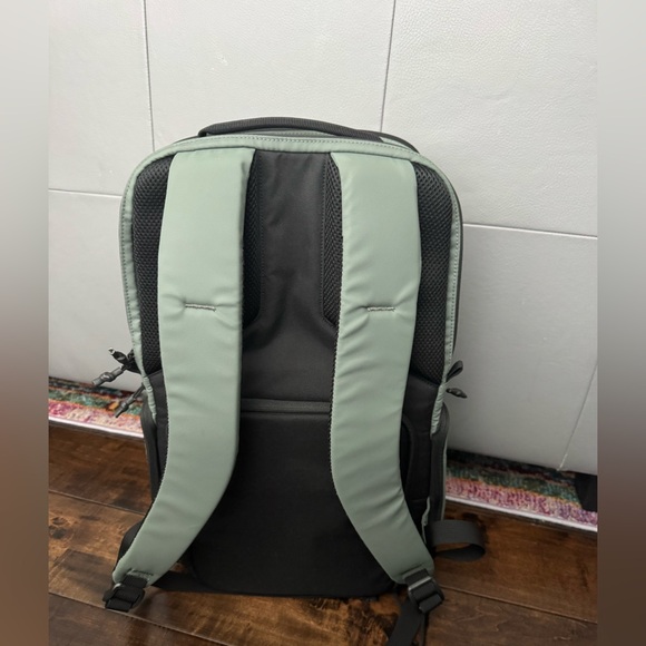 VIKTOS Tactical Counteract 27 CCW Backpack Weather-Resistant GREEN - Picture 6 of 6